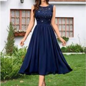 Elegant Navy Blue Sleeveless Dress